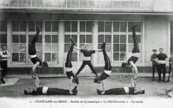 Quelques cartes postales anciennes de la Châtillonnaise Gymnastique