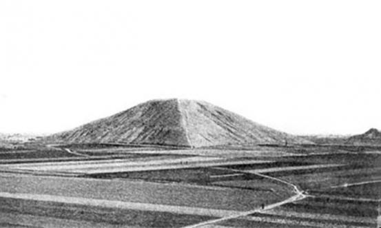 Les innombrables et mystérieuses pyramides à travers le monde… !