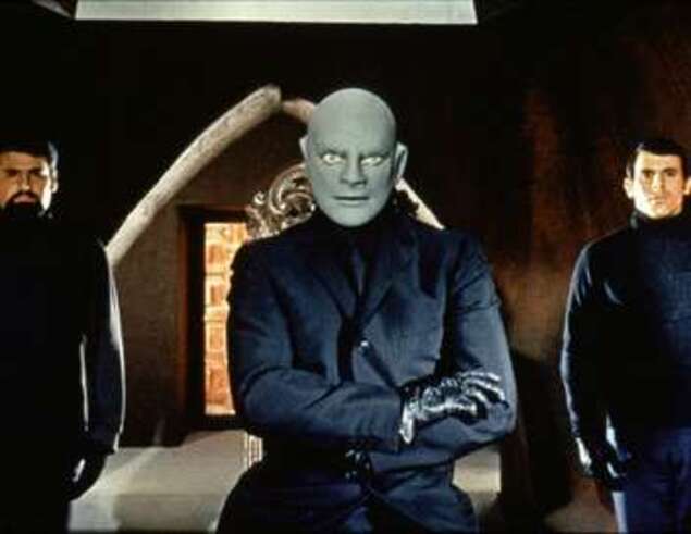 FANTOMAS CONTRE SCOTLAND YARD