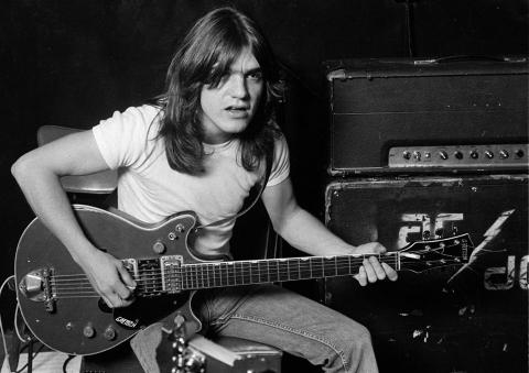 AC/DC - Décès de Malcom Young
