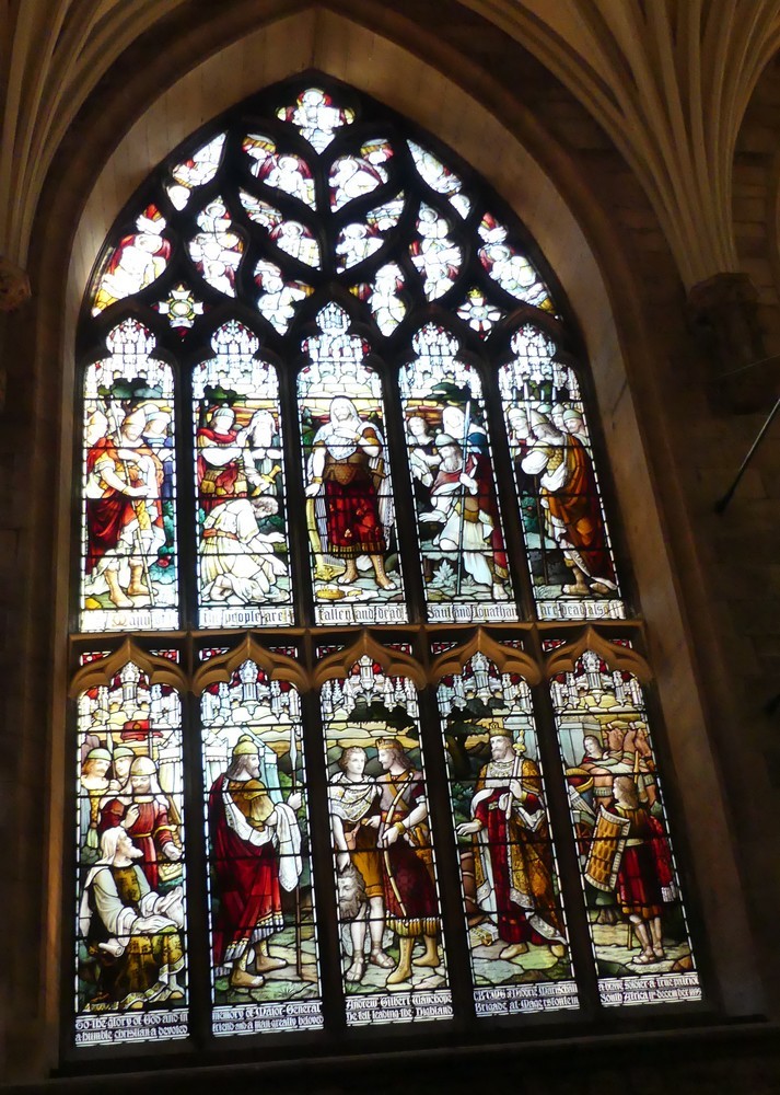 La Cathédrale Saint-Gilles à Edimbourg : les vitraux...