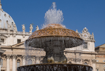 Fontaine place Saint-Pierre © Wikimedia Commons / Honza Groh